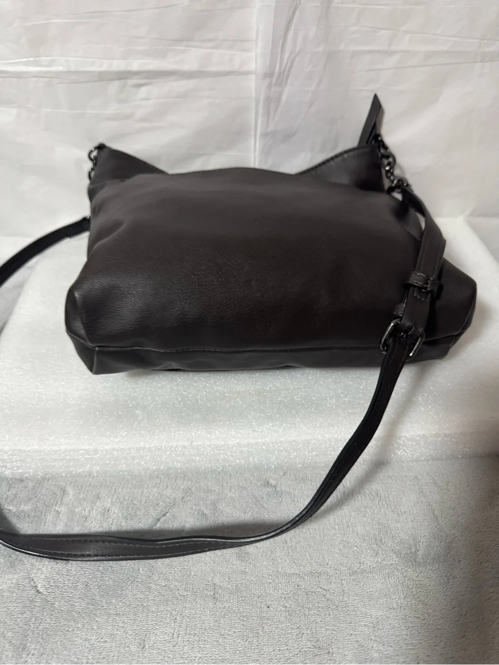 Sleek Black & Silver Women’s Crossbody Bag